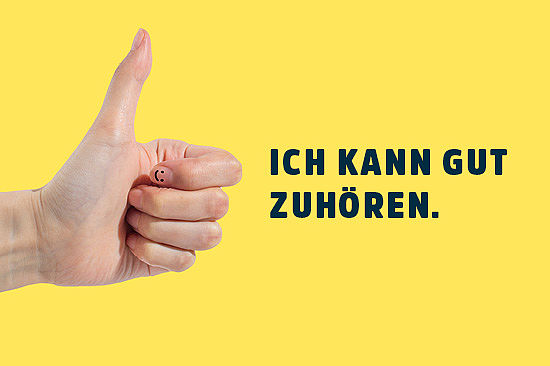 Hand in "Daumen hoch"-Haltung. Zeile: Ich kann gut zuhören. 