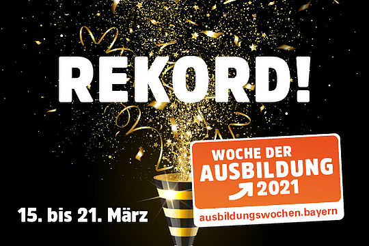 Aus einem Partykracher schießen Goldflitter und goldene Luftschlangen empor.